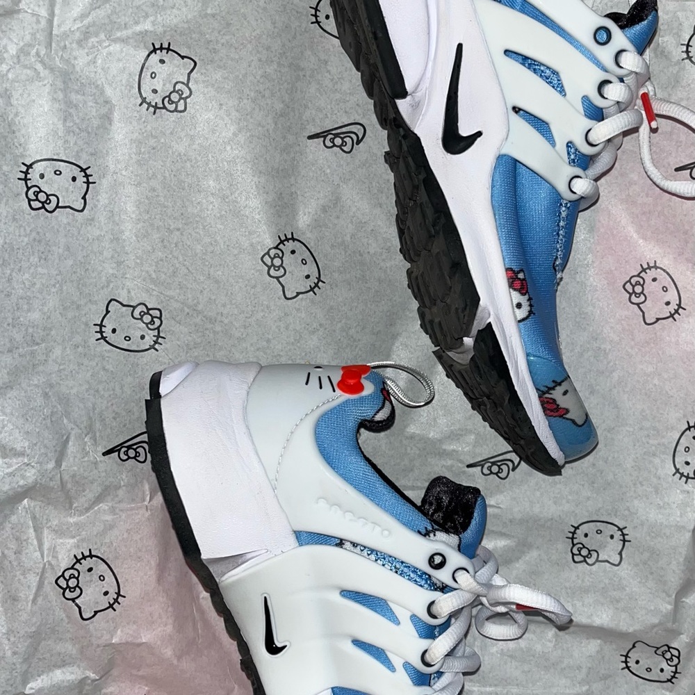 Nike Hello Kitty - Picture 8 of 9